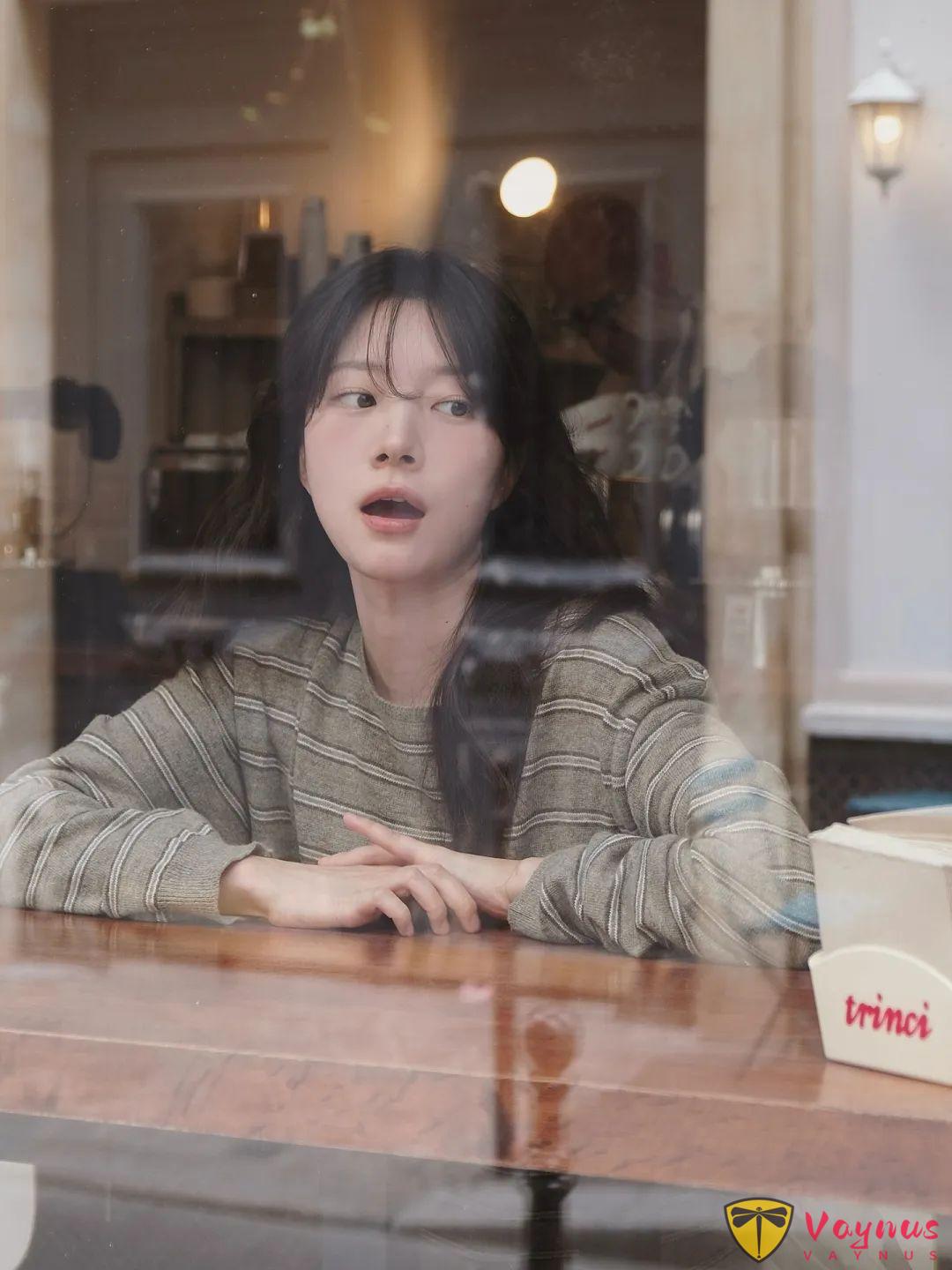 秋日条纹T恤的穿搭灵感