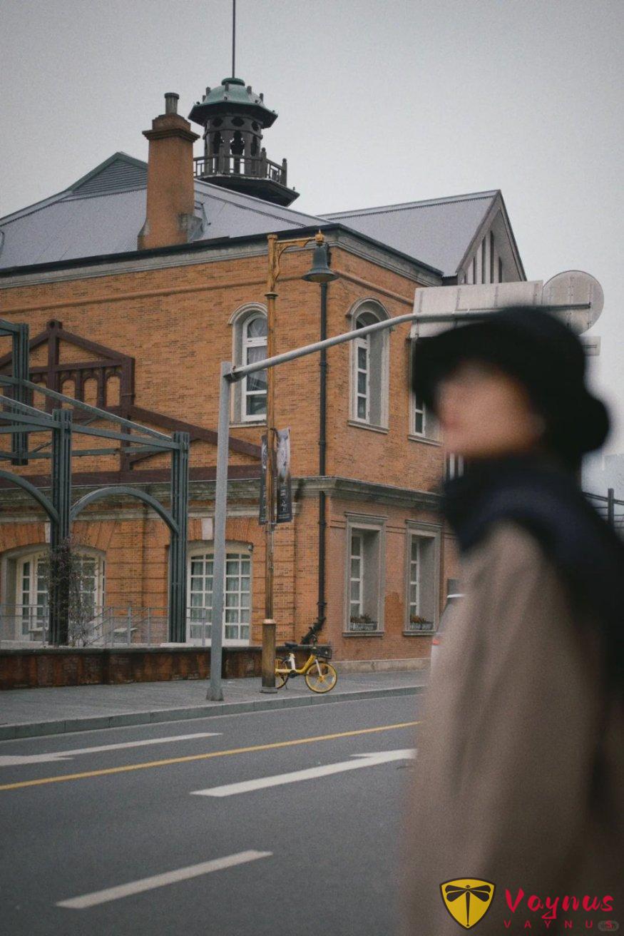 90%的人都不知道,照片的高階,不是清晰,而是“模糊得剛好”,虛焦纔是氛圍感的盡頭