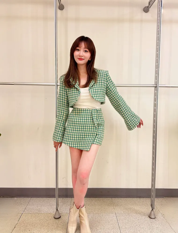 台日混血!大眼网红正妹《筱崎泫》,谁能不心动啊