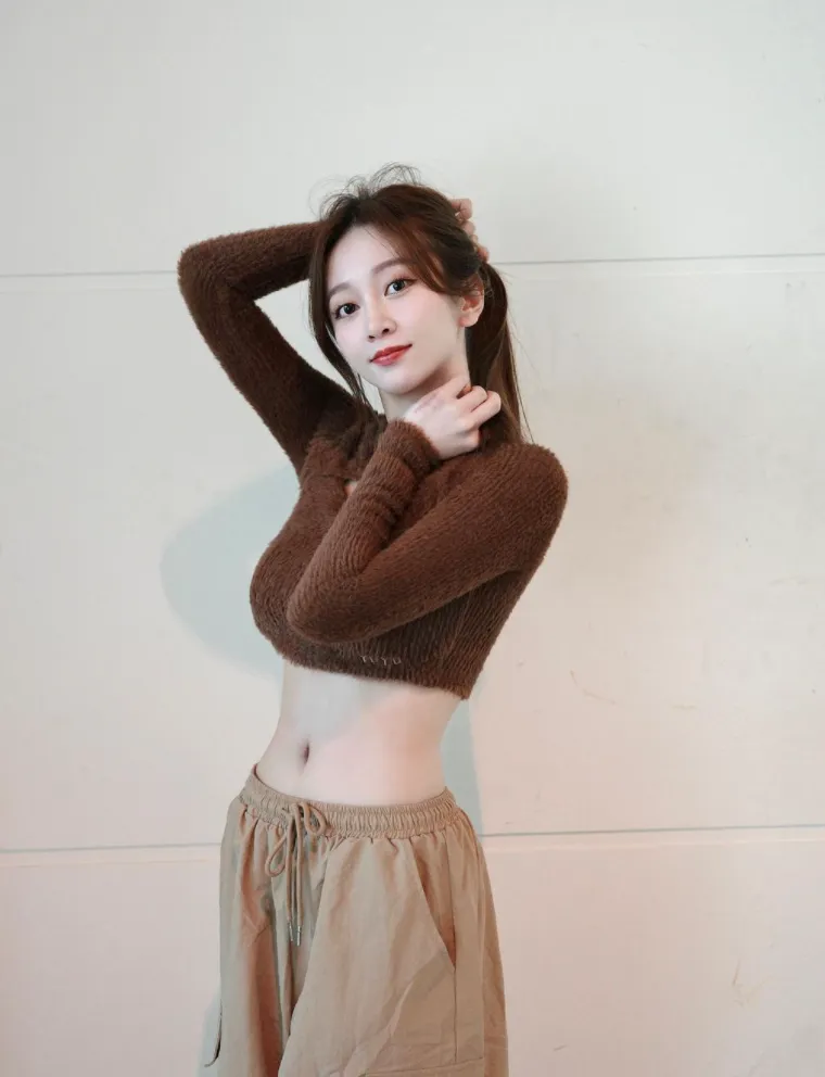 台日混血!大眼网红正妹《筱崎泫》,谁能不心动啊