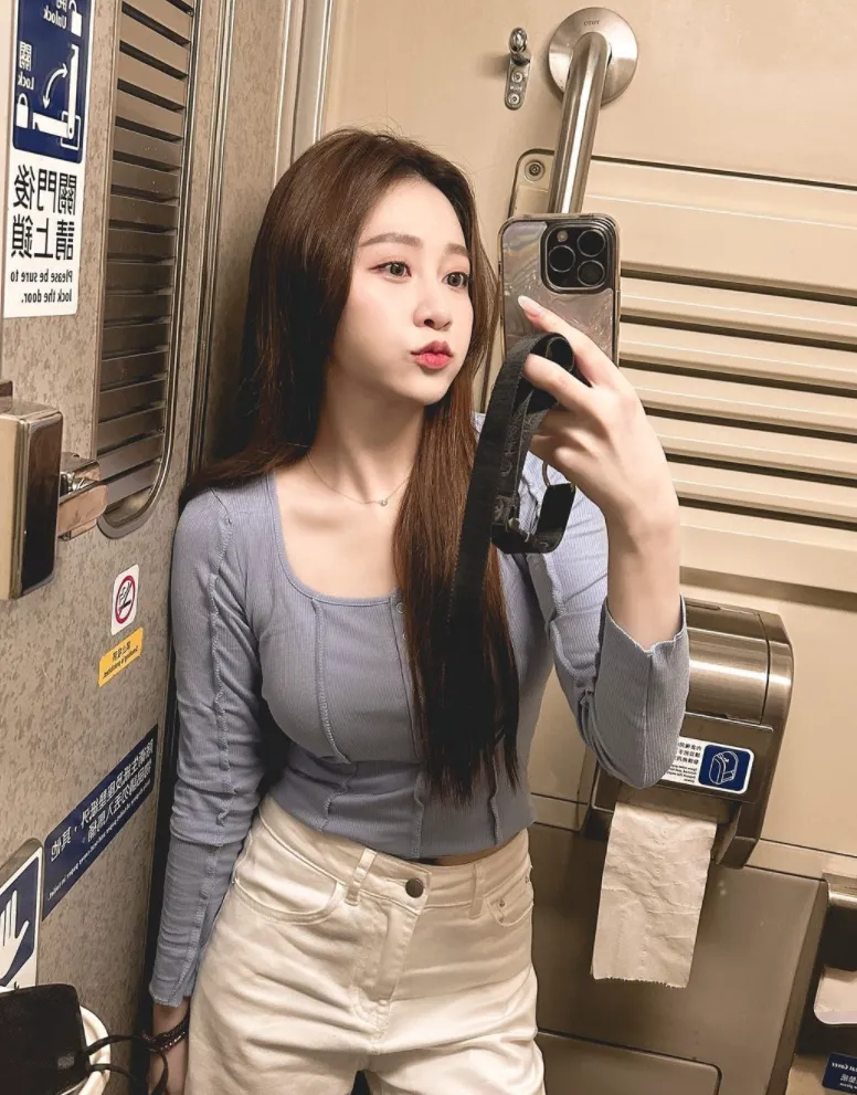 台日混血!大眼网红正妹《筱崎泫》,谁能不心动啊