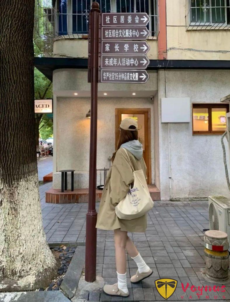 卡其色风衣的穿搭灵感