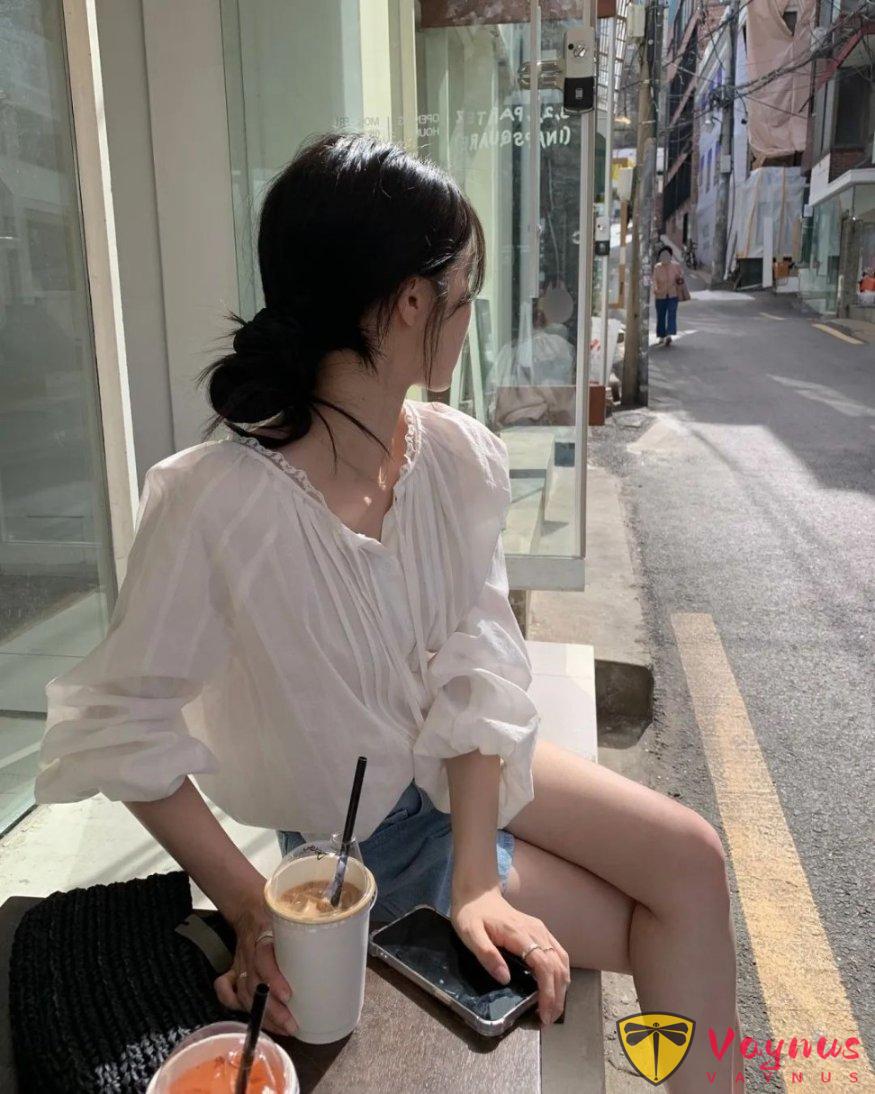 超好看的小衫+牛仔短裤