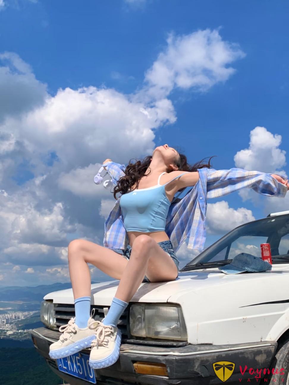 自驾游拍照，学会这9个姿势，轻松拍出自由感、生命力大片