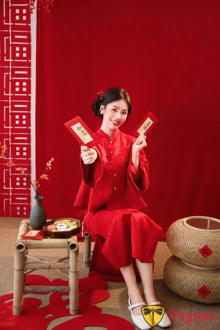 9個紅紅火火的開年拍照姿勢，新年這樣拍，好運一整年