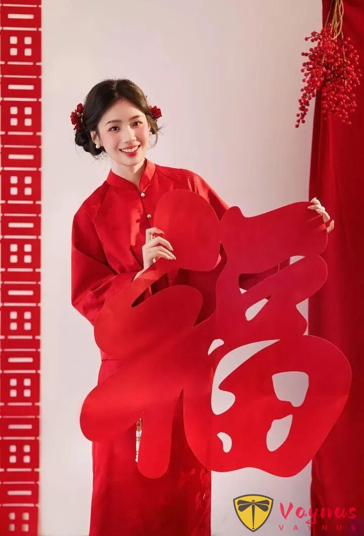 9個紅紅火火的開年拍照姿勢，新年這樣拍，好運一整年