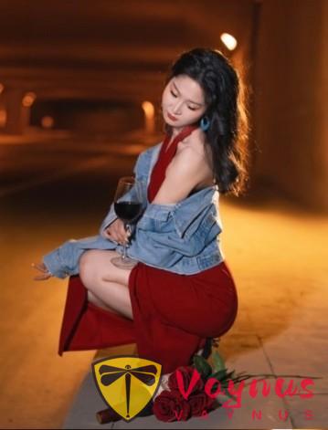 9個隧道紅裙拍照姿勢,輕鬆拿捏電影女主既視感