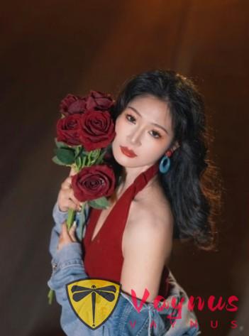 9個隧道紅裙拍照姿勢,輕鬆拿捏電影女主既視感