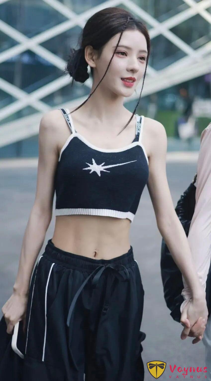 為什麼她們突然一個個全都瘦成這樣?乾瘦居然是新時尚?