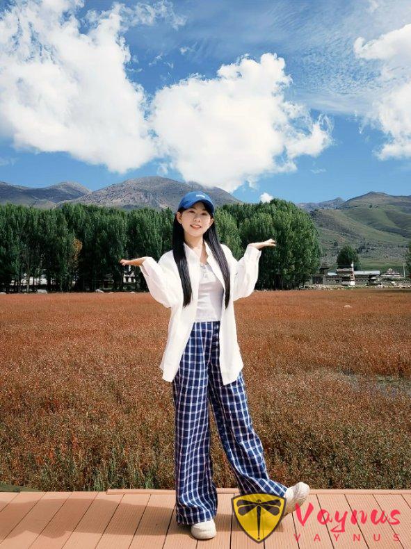 9个小幅度显高显瘦姿势,轻松拍出氛围感