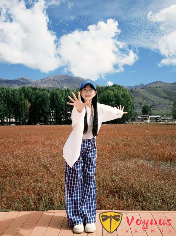 9个小幅度显高显瘦姿势,轻松拍出氛围感