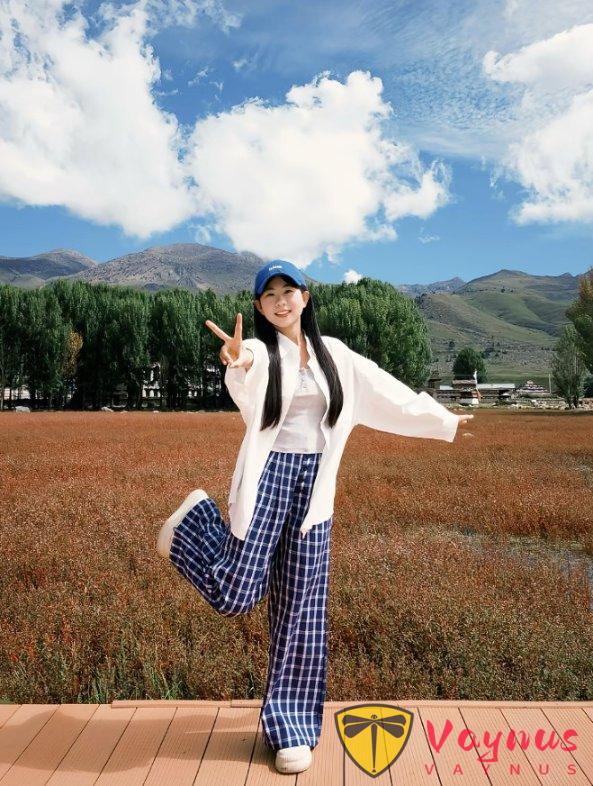 9个小幅度显高显瘦姿势,轻松拍出氛围感