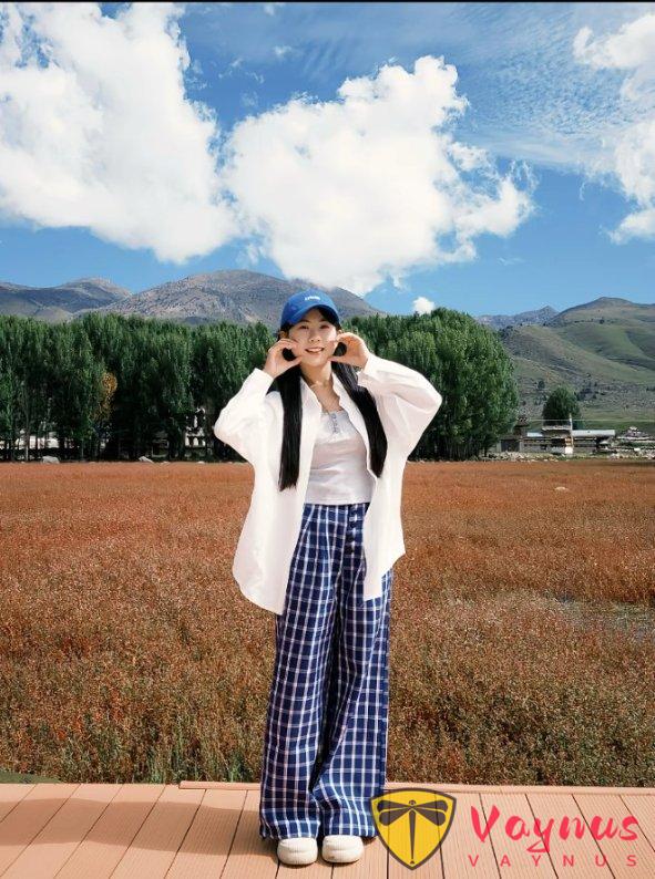 9个小幅度显高显瘦姿势,轻松拍出氛围感