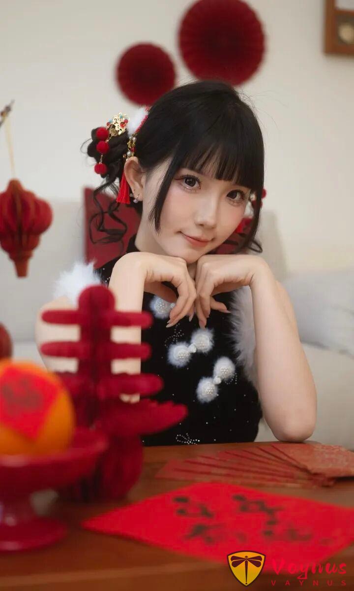 拒绝过年土气感！9个新年居家拍照姿势，温柔减龄，长辈朋友都夸美