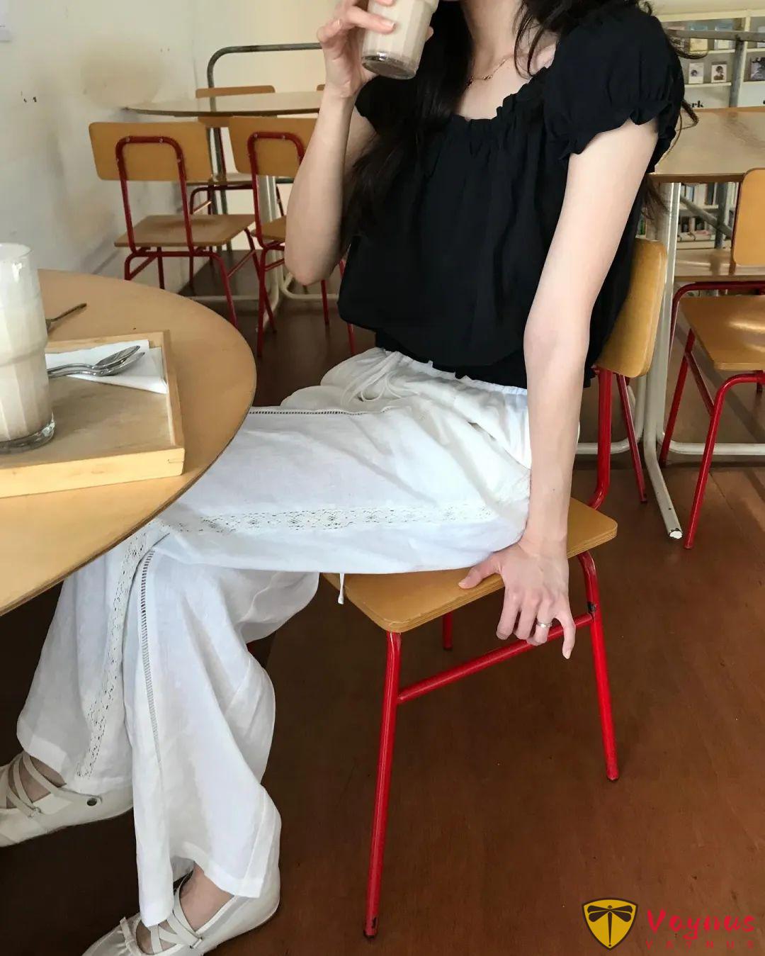 好看的白搭黑