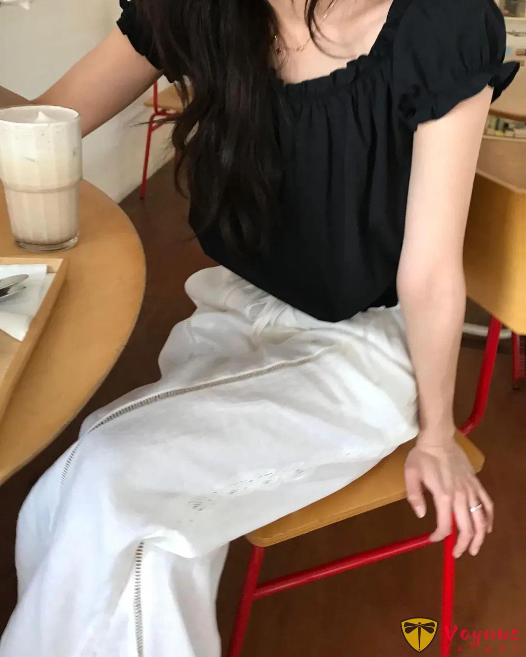 好看的白搭黑