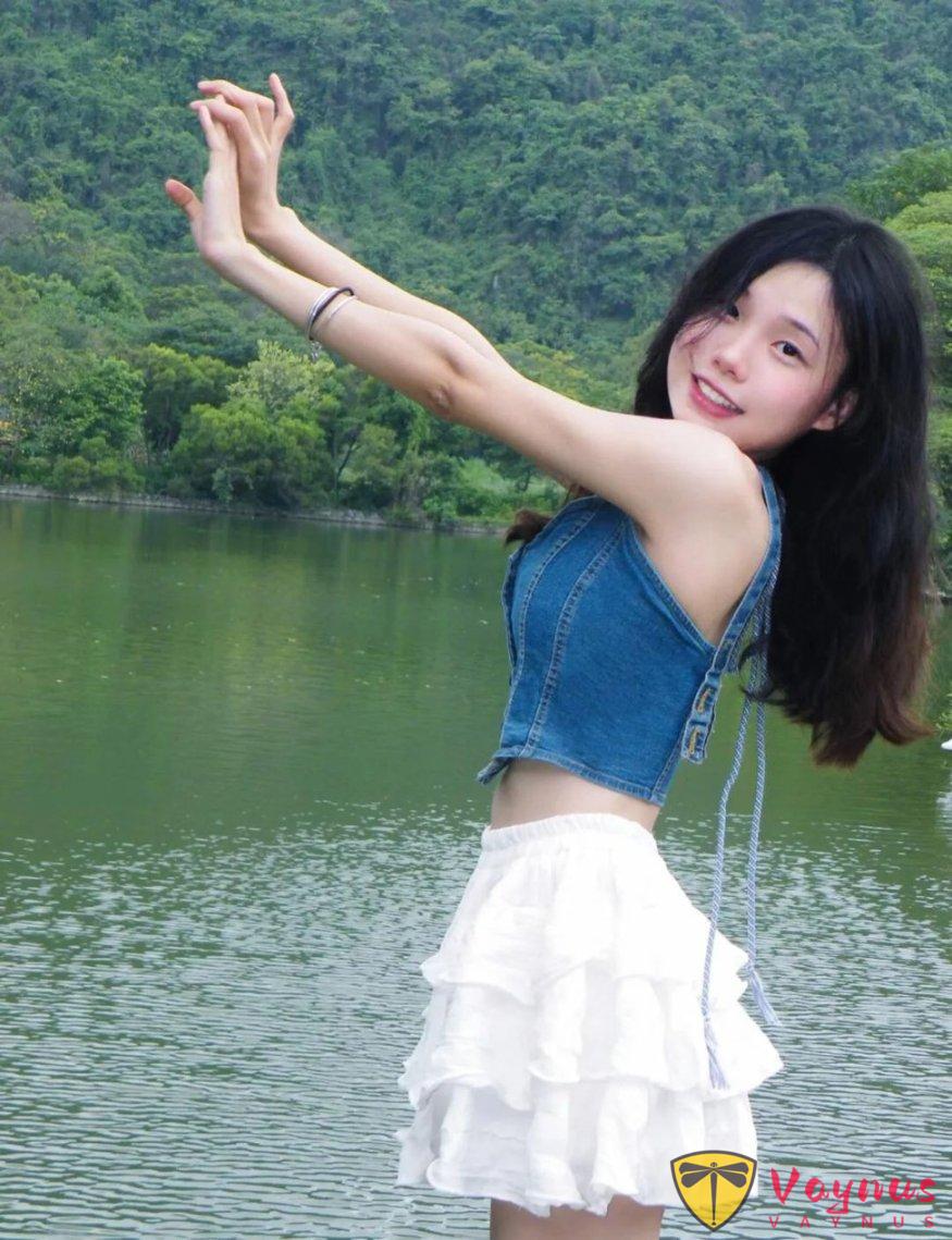 穿裙子拍照，4个姿势，裙子拍照落落大方，温柔气质又漂亮