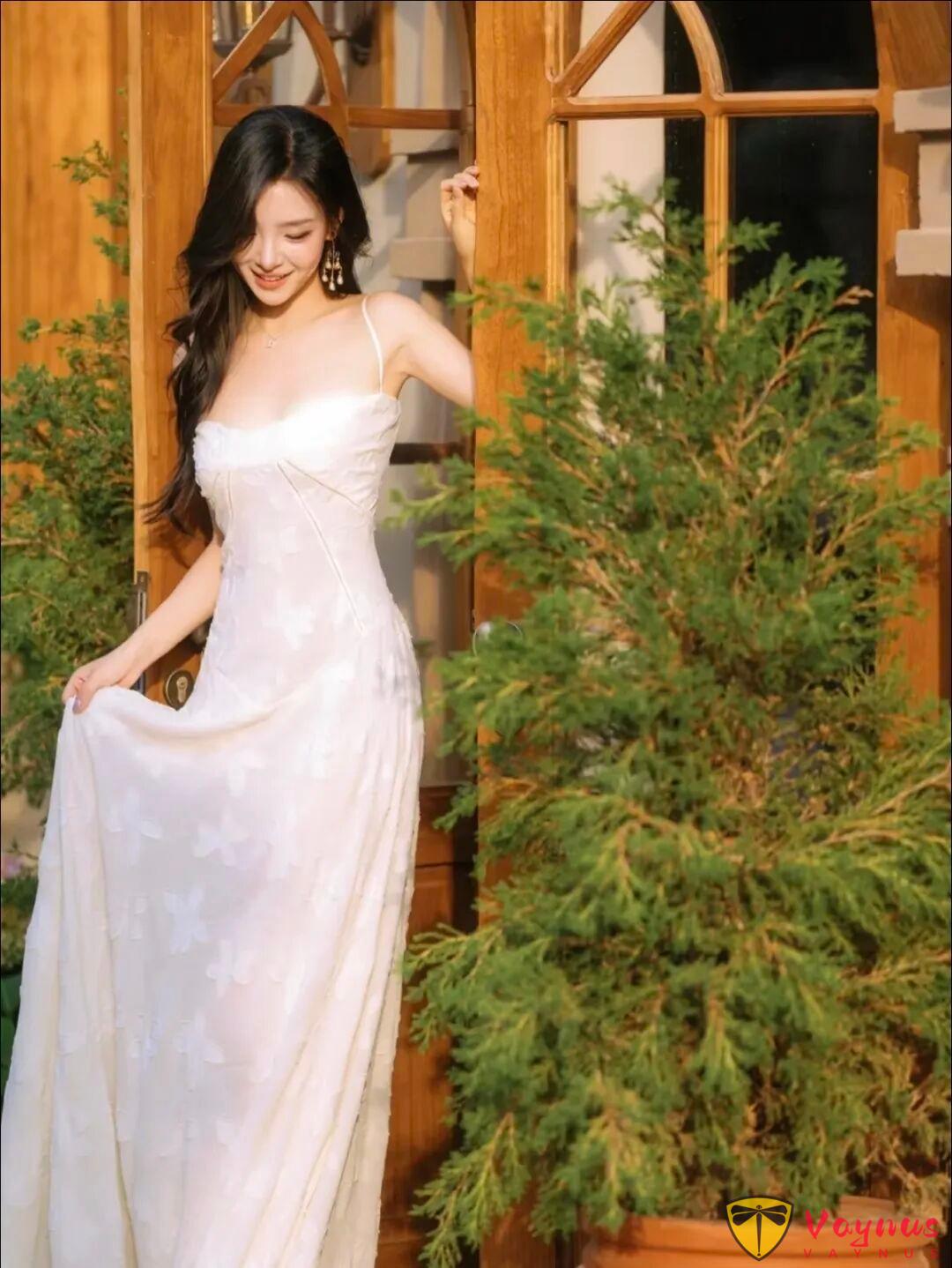 9 个穿裙子拍照姿势，漂亮气质又迷人，优雅清纯又出片