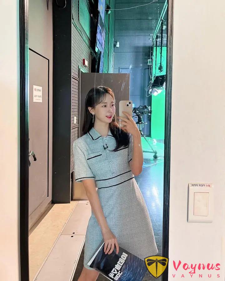 韓國美女主持人，身材好氣質佳，成熟又穩重
