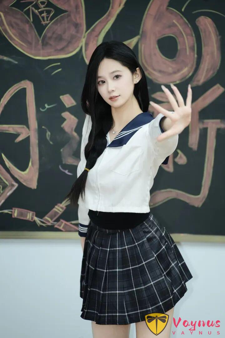 辭舊迎新,9個JK拍照姿勢,超短裙視覺增高5cm,輕鬆拍出漫畫腿