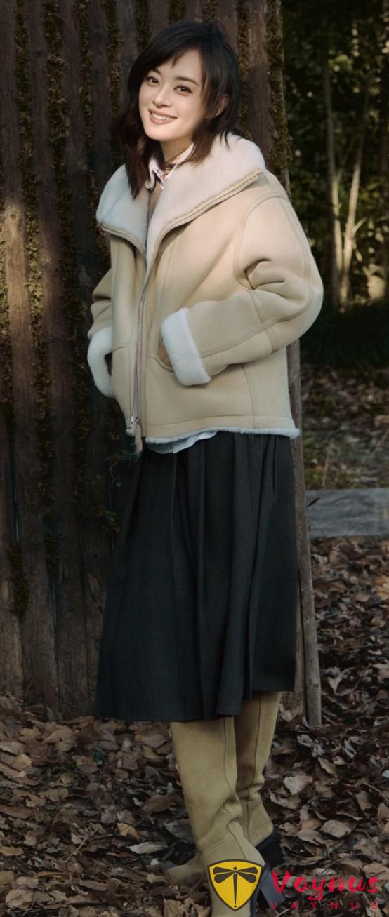 全網狂嘲她的造型土氣，但她明明是旗裝第一美女……