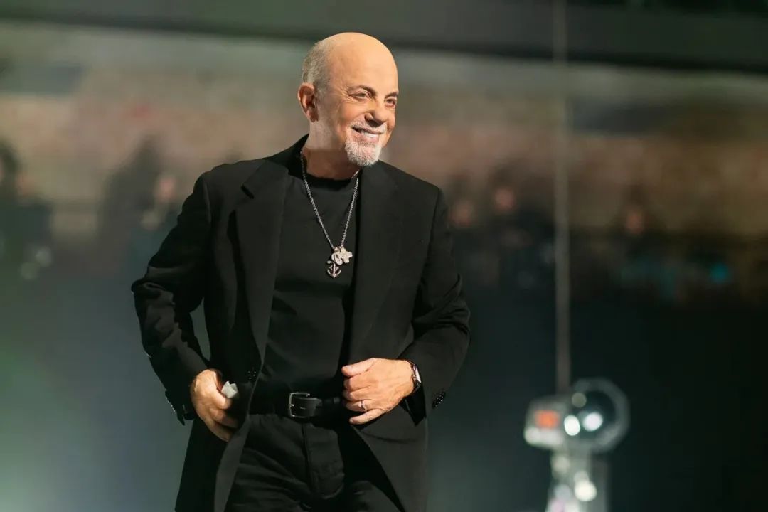 著名美国歌手《Billy Joel》确诊脑积水，取消所有演唱会