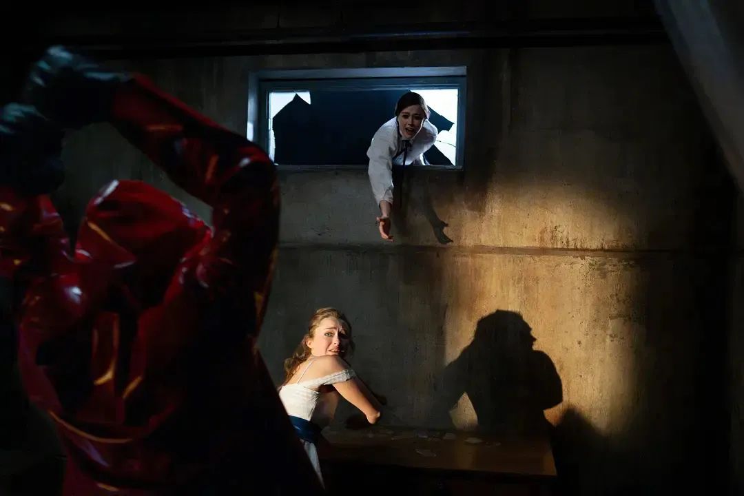 一场梦幻舞会如何一步步沦为屠杀秀？血浆爆表的最新Netflix恐怖续作《恐惧街：舞会王后/恐惧大街：舞会王后》来袭！