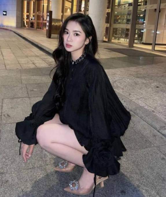 越南極品少婦！冰肌玉骨，白皙修長，完美身材魅力無限啊