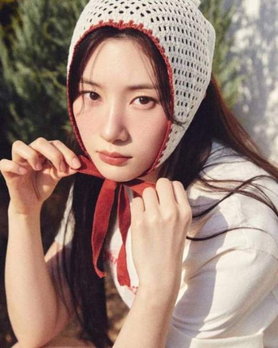 鄭採妍的時尚穿搭