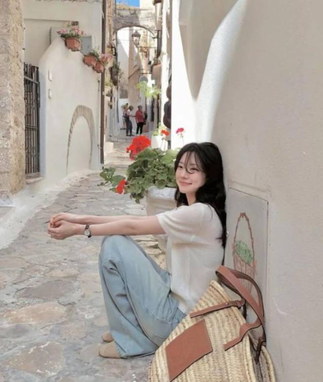 温柔夏季针织穿搭