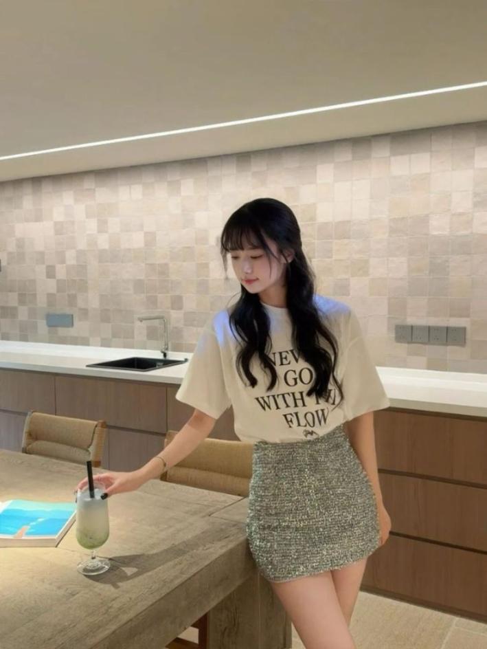咖啡店清新系女孩｜9種自然動作拍法，鬆弛感十足，畫面乾淨又有故事感