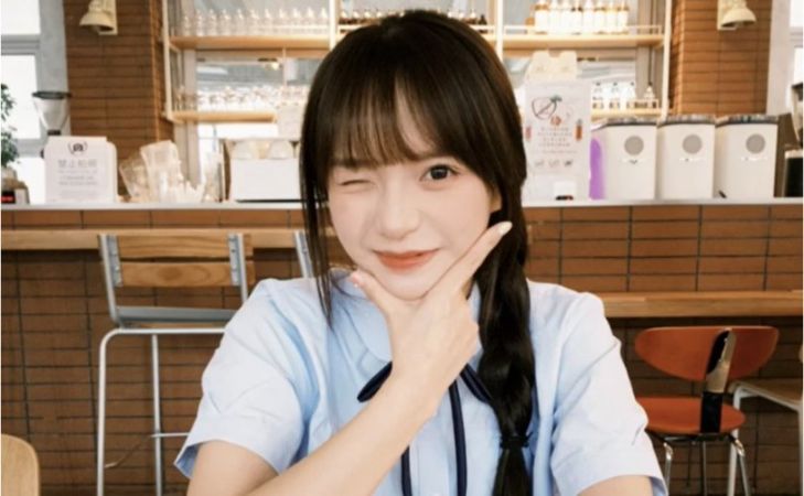 日常感適合逛街探店的姿勢，學會後拍照簡直和呼吸一樣簡單，誰拍誰好看！