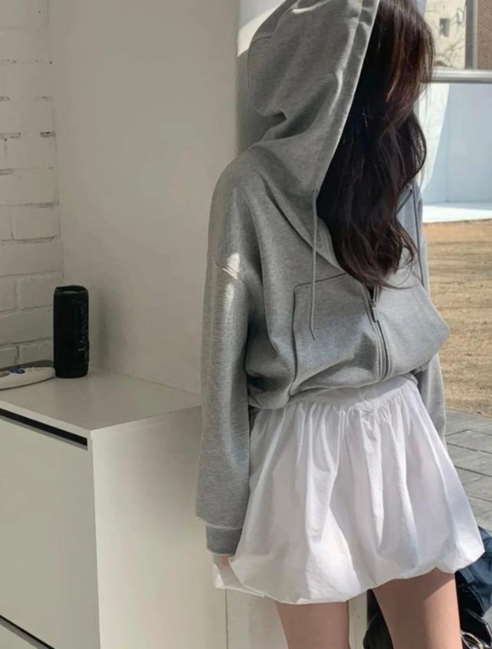 灰色连帽卫衣怎么搭