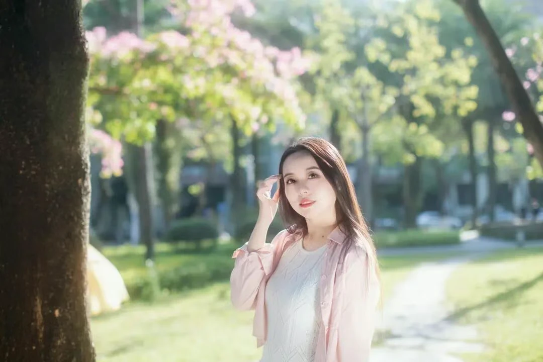 手機拍出氛圍感的萬能技巧，你也能拍出單反質感的驚豔人像大片