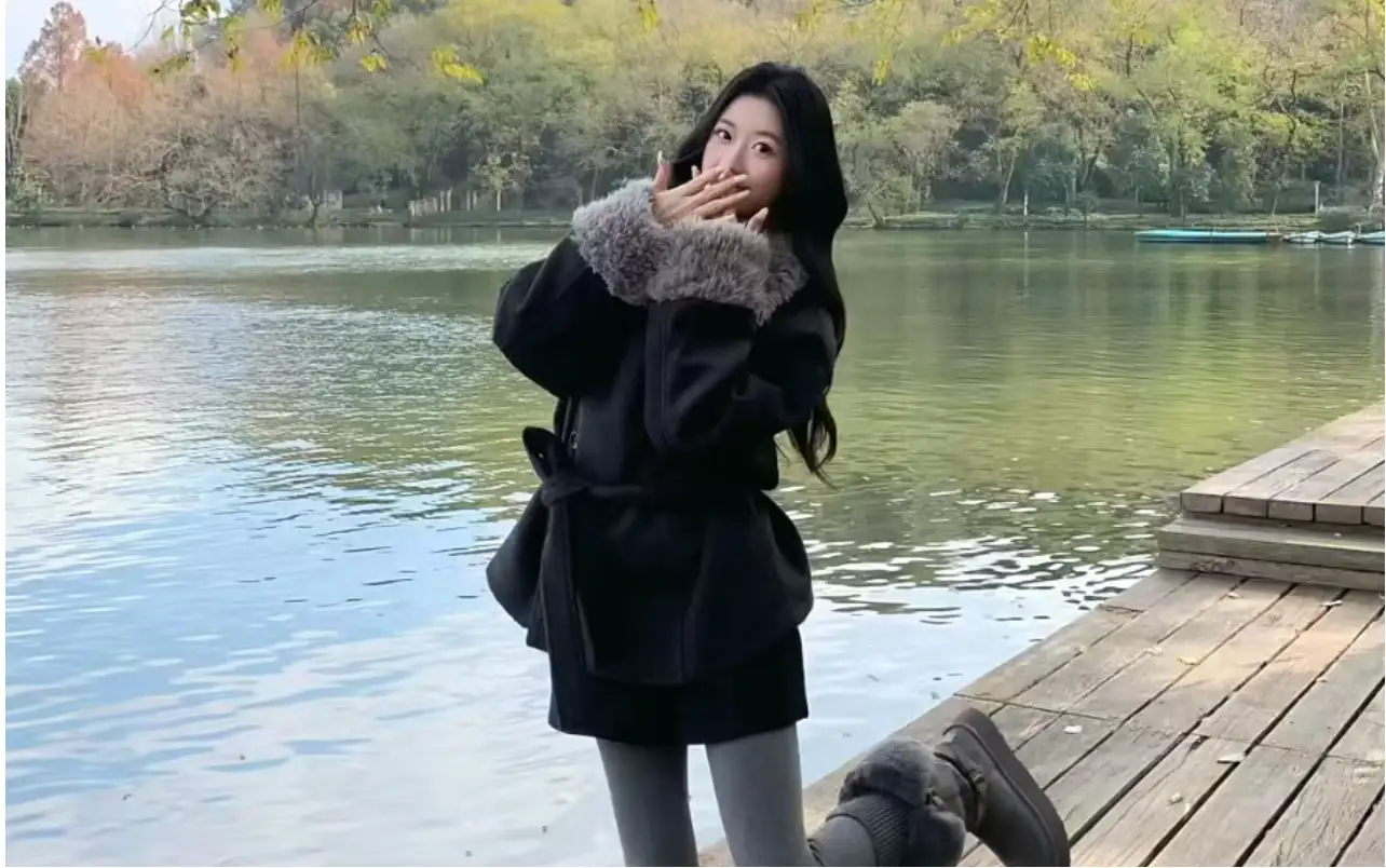 摆脱路人感你得这么拍，6个简单易学的姿势，拍照自然又好看，路人秒变网感！