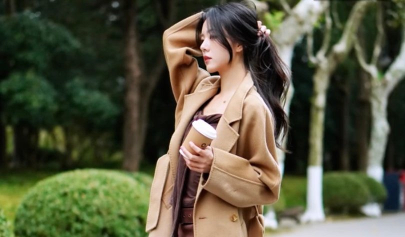 5個秋冬穿大衣拍照姿勢！拍照顯瘦顯身材、又颯又漂亮有氣質，女神範兒拿捏~