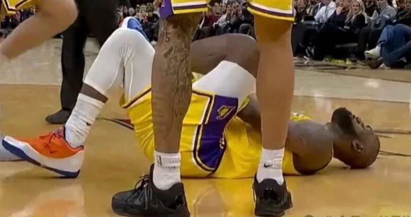 湖人30分慘敗！東詹兩大主力腳踝扭傷，八村7中0，詹姆斯歷史第一