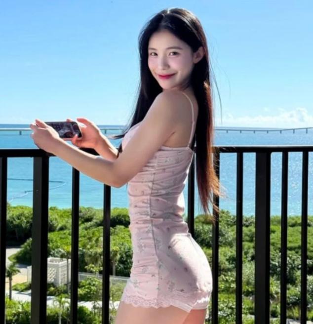 有个嘴大的女朋友，你就偷着乐吧！柯震东、李多慧首次同框