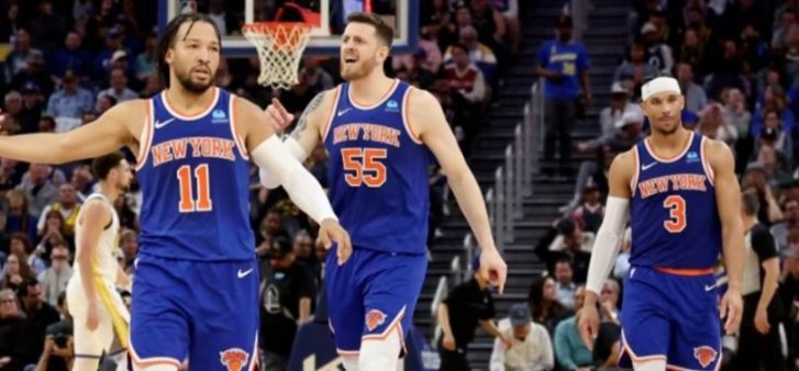 NBA常规赛：湖人 VS尼克斯 詹姆斯硬刚尼克斯燃爆麦迪逊