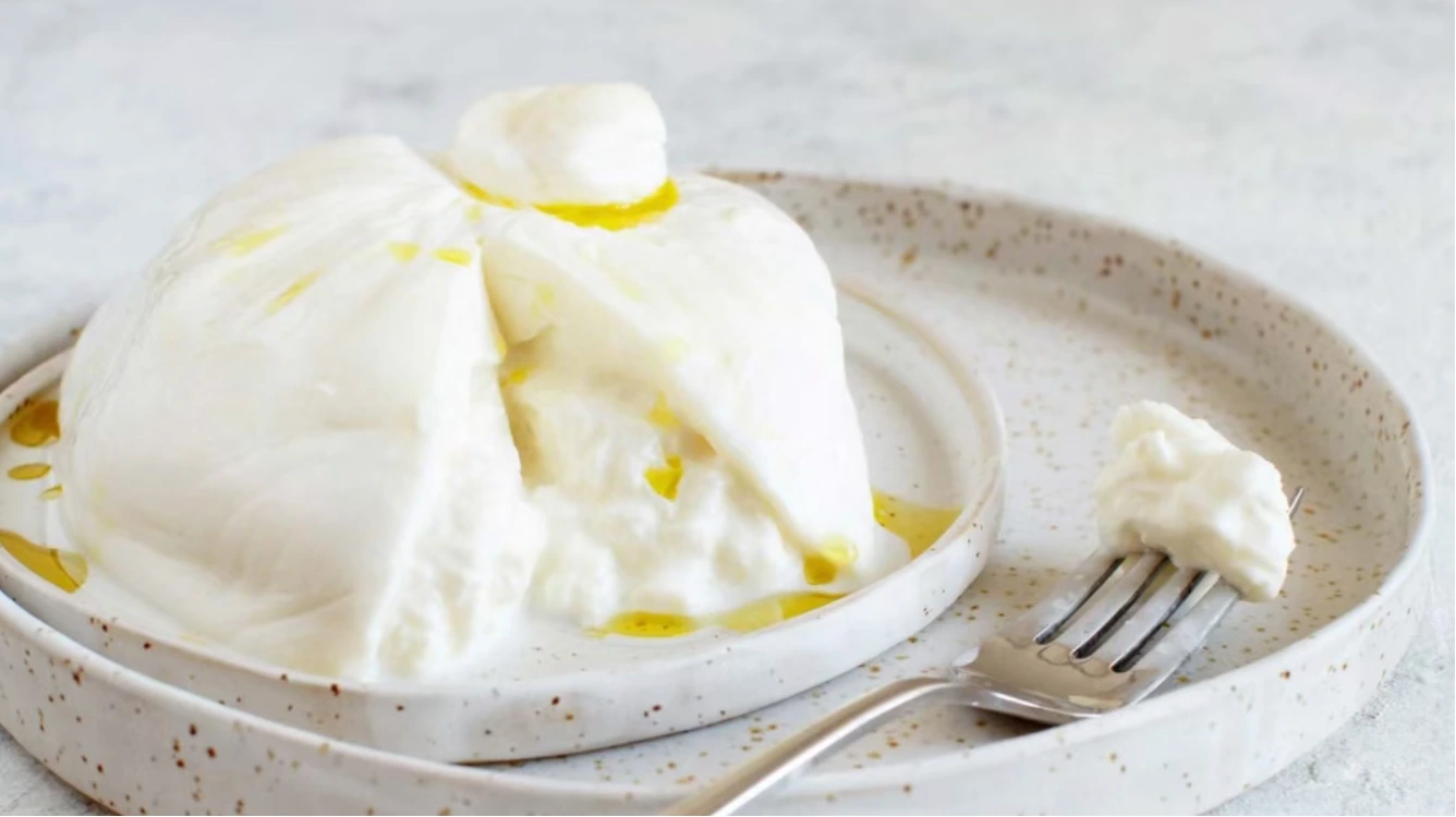 意大利人最骄傲的奶酪之一:布拉塔到底好吃在哪里