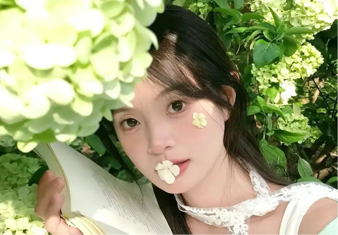 繡球花這樣拍絕了！6個拍照姿勢，春日氛圍拉滿，誰拍誰漂亮出片！