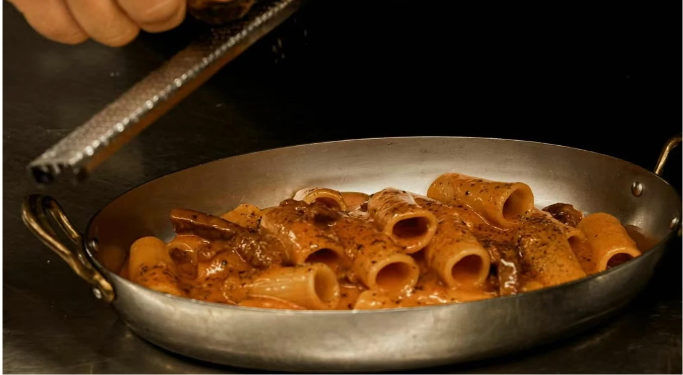 培根蛋面：如果用神户牛肉代替意大利腌猪颊肉会怎样？