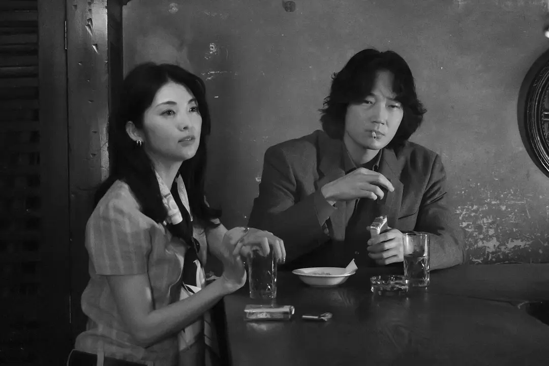 荒井晴彦收官之作｜《星与月是天上的洞》