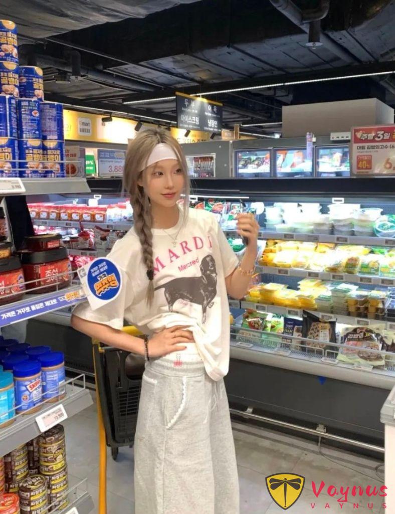 Mardi腊肠狗T恤穿搭灵感