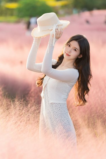粉黛子拍照,一些适合i人的小幅度拍照姿势,简单易学,轻松拍出女神范儿