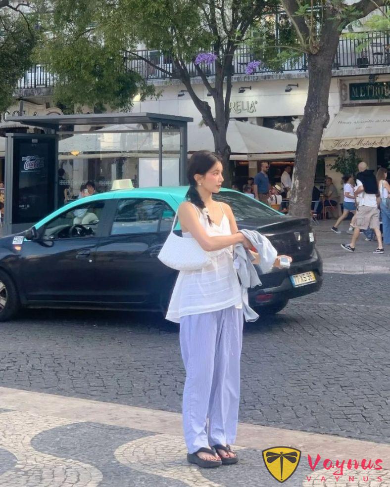 白色蕾丝吊带的ins穿搭