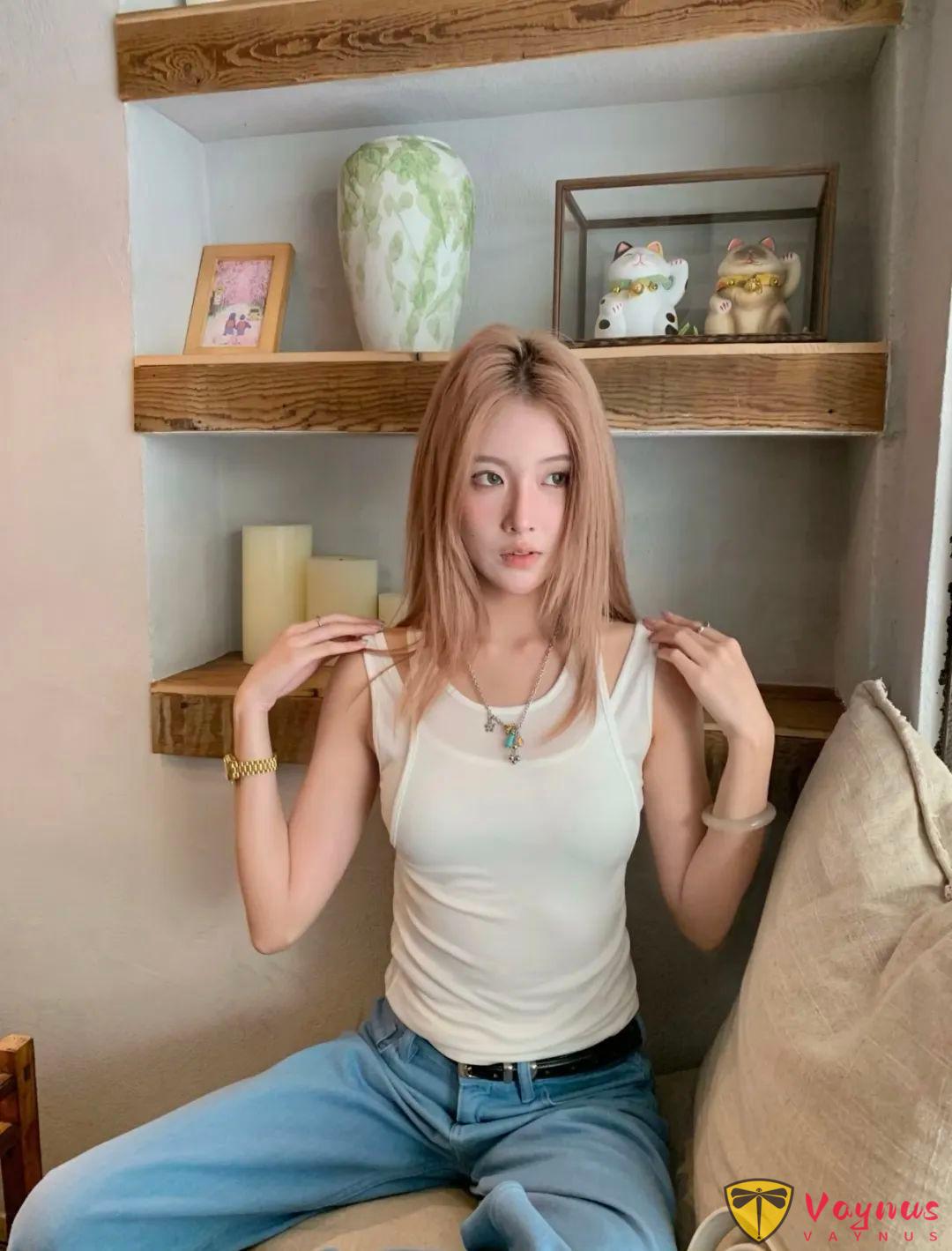 清爽的藍色系穿搭