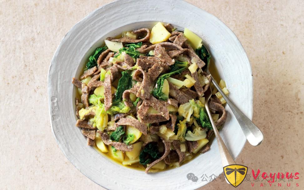 300萬份餐食。選單？從披薩到玉米粥，最高價格25歐元