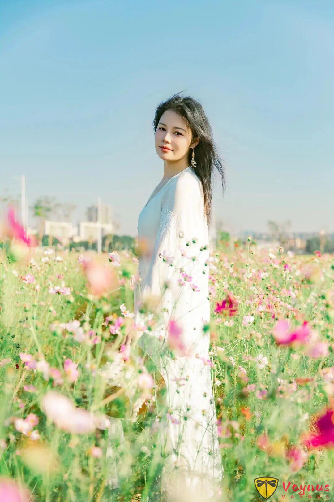 去拍格桑花吗？7个拍照姿势技巧，简单详细好学，拍出童话世界的粉色花海