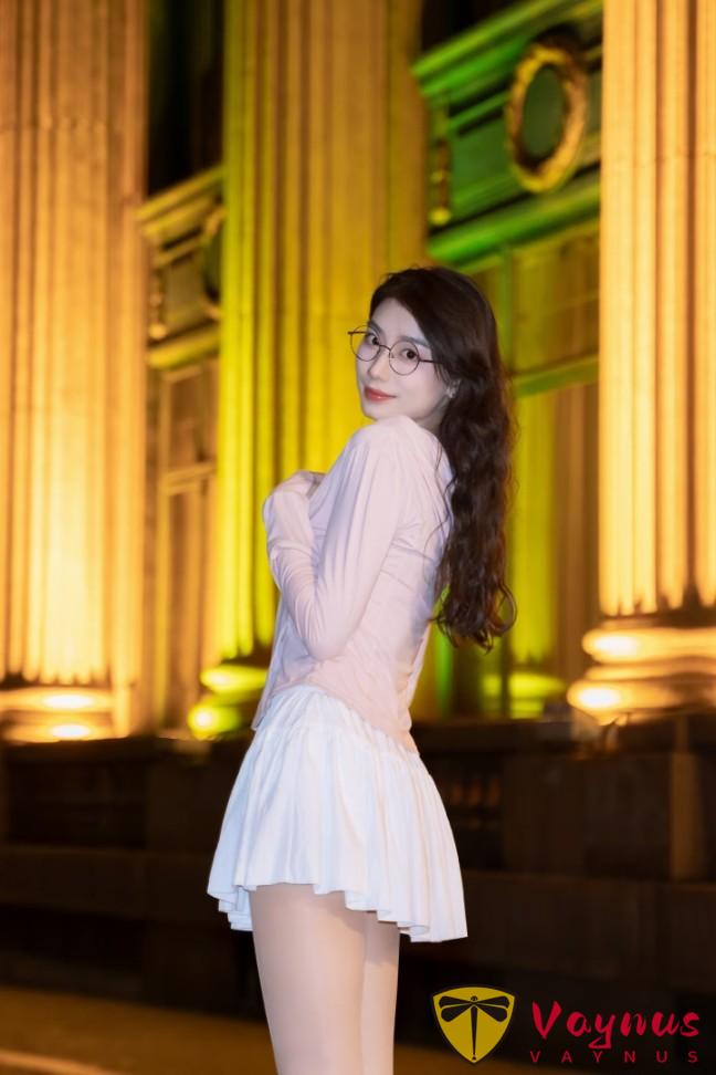 夜景闪光灯拍照，9个姿势，秒变少女感甜妹，漂亮迷人还显白